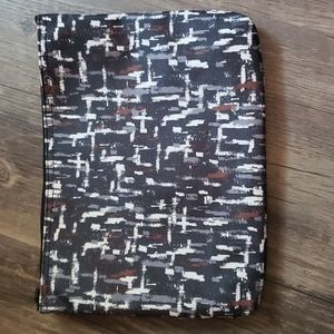 Thirty-one zipper pouch